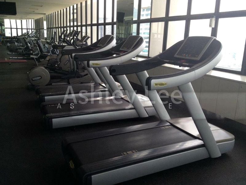 INTERNATIONAL PLAZA 7