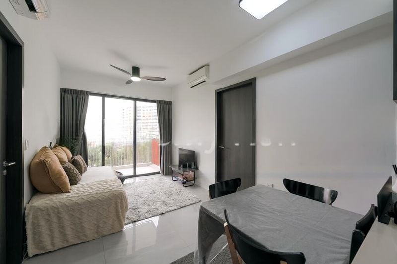 RIVERFRONT RESIDENCES 4