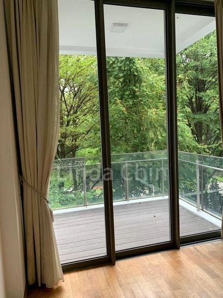 MARINA COLLECTION 11