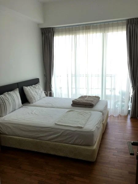 THE ROCHESTER RESIDENCES 10