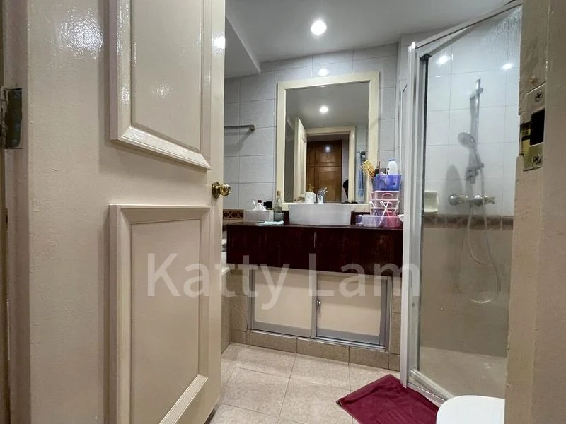 PARKVIEW APARTMENTS 4