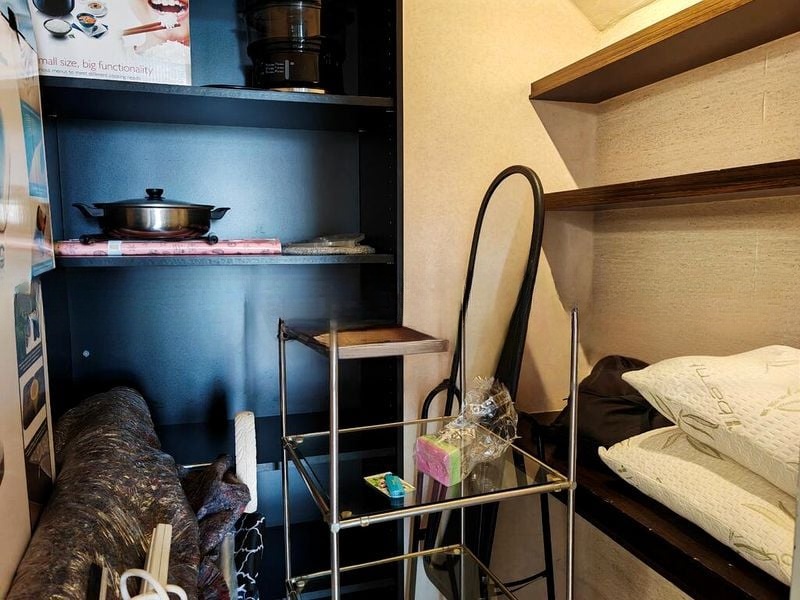 SUITES @ TOPAZ 6