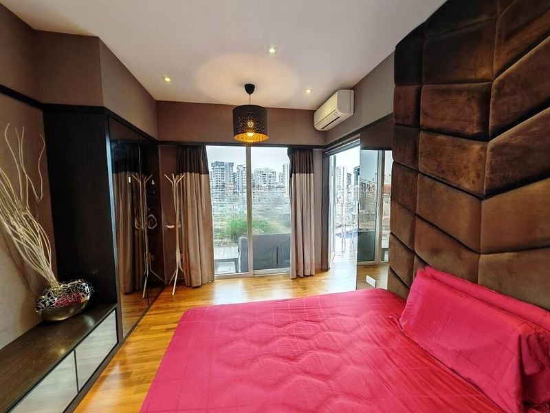 SUITES @ TOPAZ 1