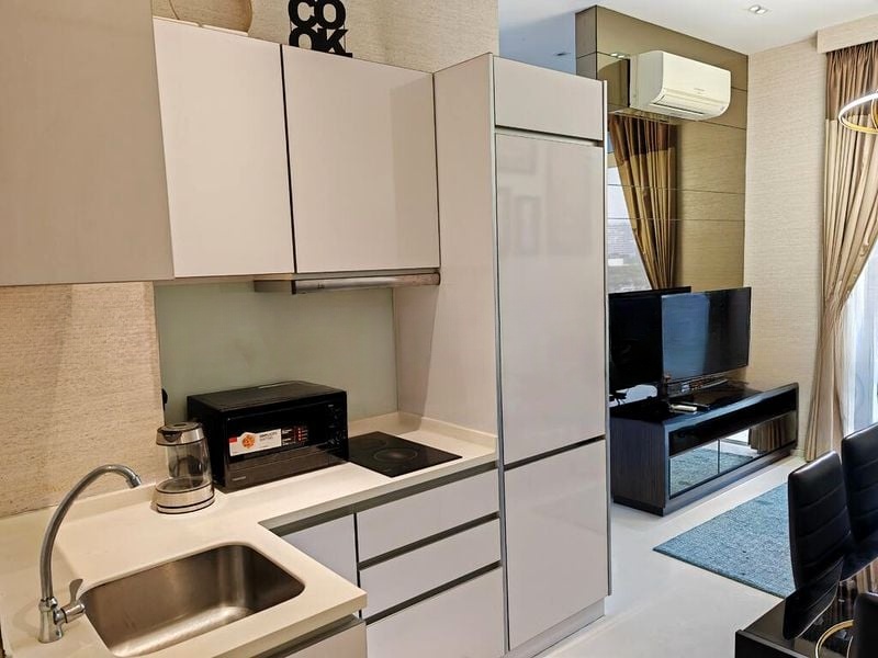 SUITES @ TOPAZ 4