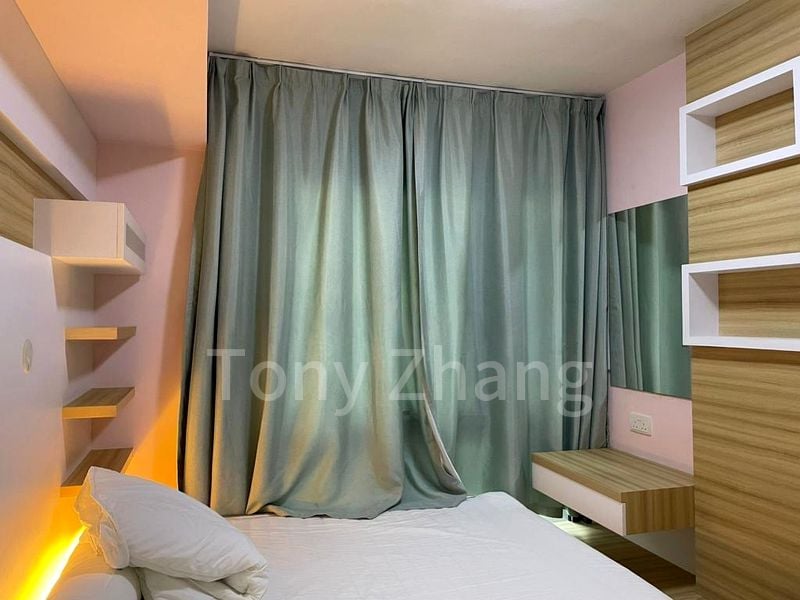 THE LAKEFRONT RESIDENCES 5