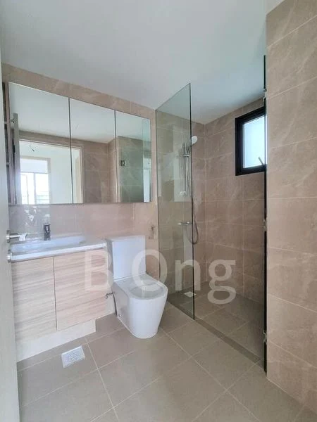 TREASURE AT TAMPINES 5