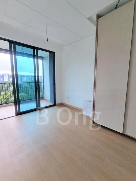 TREASURE AT TAMPINES 9