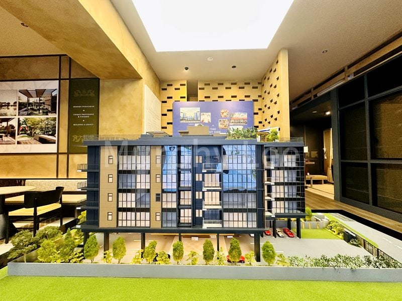 STRAITS AT JOO CHIAT 8