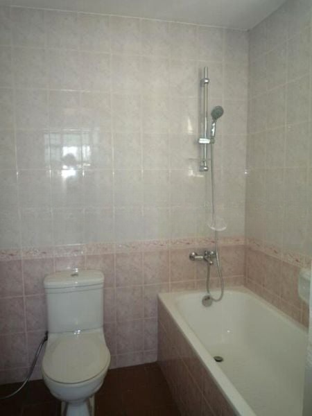 HILLVIEW 128 2