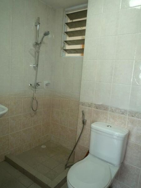 HILLVIEW 128 3