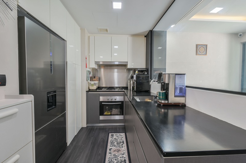 HEDGES PARK CONDOMINIUM 5