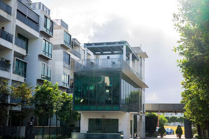 ROSEWOOD SUITES 11