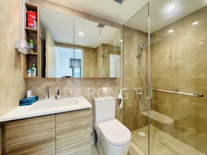 TREASURE AT TAMPINES 5