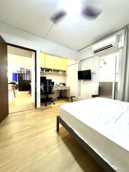 GEYLANG EAST AVE 1 7