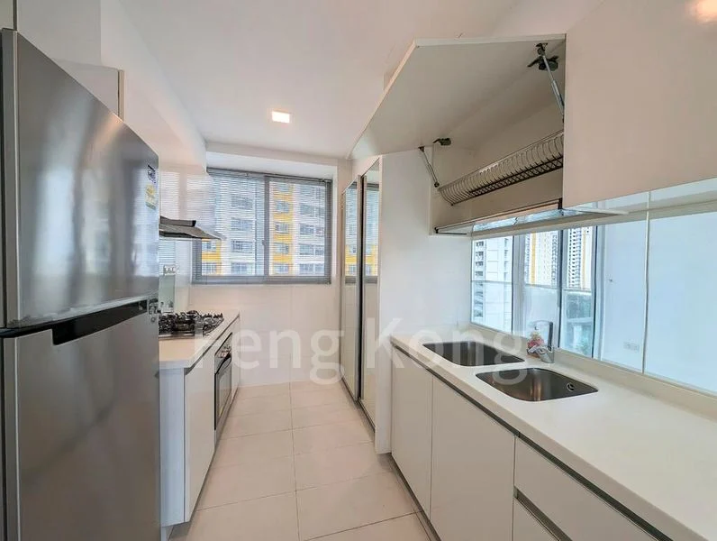 THE REGENCY AT TIONG BAHRU 10