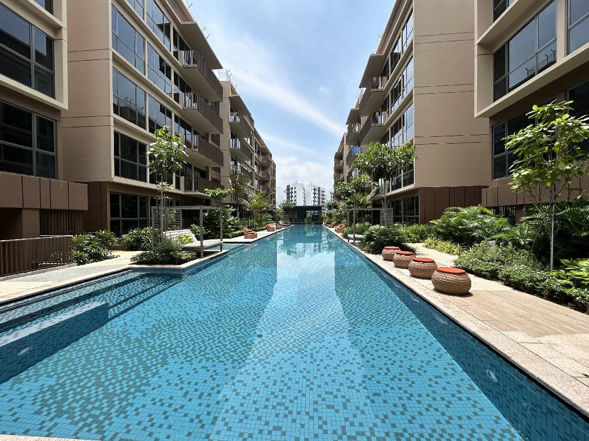 THE WATERGARDENS AT CANBERRA 23