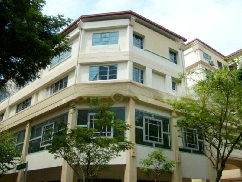 THE RIVERSIDE PIAZZA 5