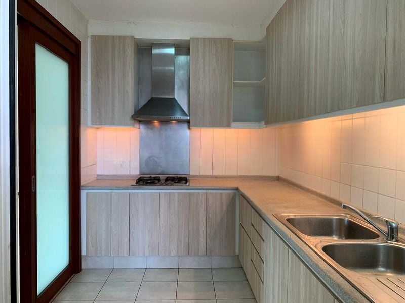 EDELWEISS PARK CONDOMINIUM 5