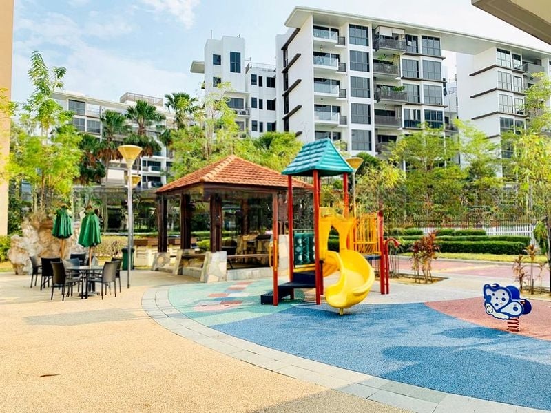EDELWEISS PARK CONDOMINIUM 13