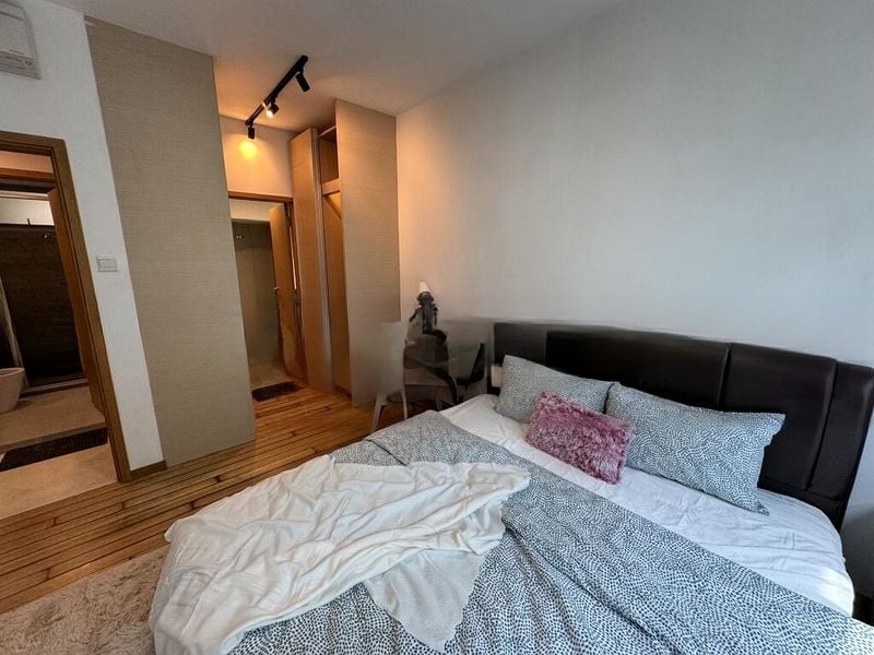 EQUATORIAL APARTMENTS 7