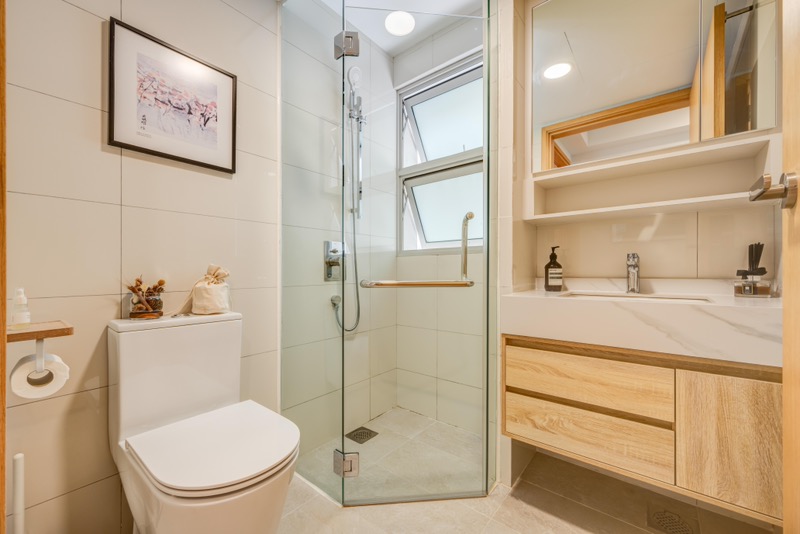 EIGHT RIVERSUITES 10