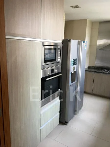 THE SEAFRONT ON MEYER 3