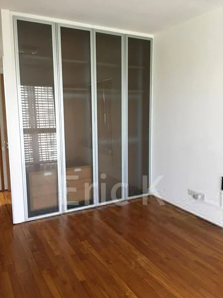 THE SEAFRONT ON MEYER 9