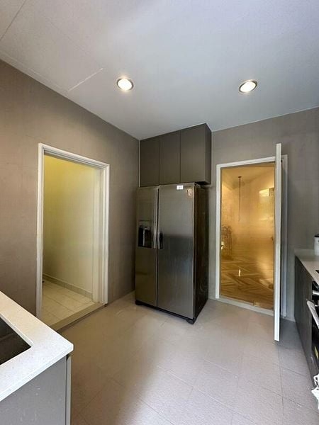 ORANGE REGENCY 2