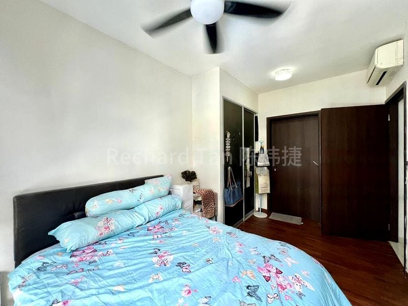 SIGNATURE AT YISHUN 9