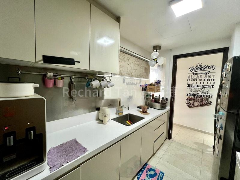 SIGNATURE AT YISHUN 12