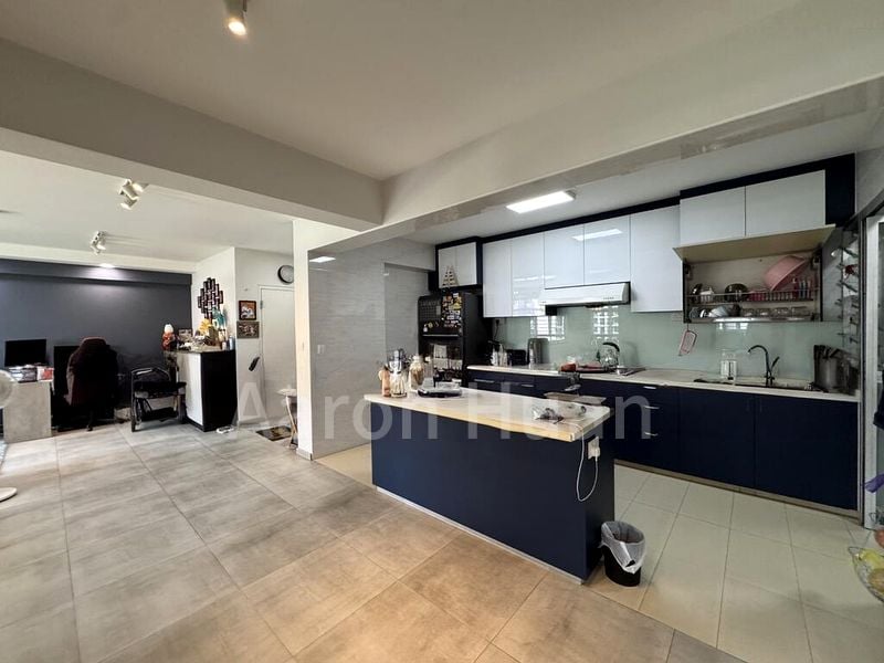 BT BATOK WEST AVE 8 10