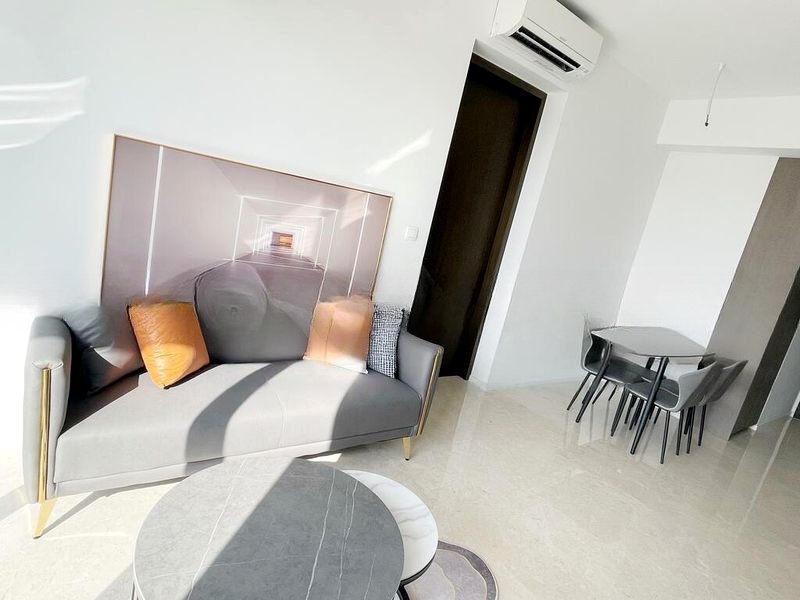 AVENUE SOUTH RESIDENCE 6