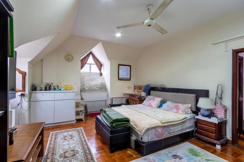 PINETREE CONDOMINIUM 1
