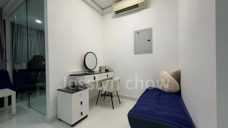 SMART SUITES 8