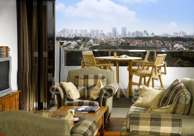 KENSINGTON PARK CONDOMINIUM 4