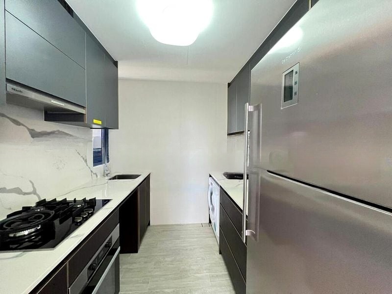 WILSHIRE RESIDENCES 12
