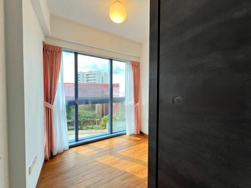 WILSHIRE RESIDENCES 6
