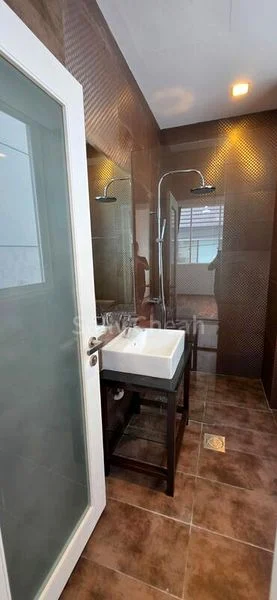 KENSINGTON PARK CONDOMINIUM 6