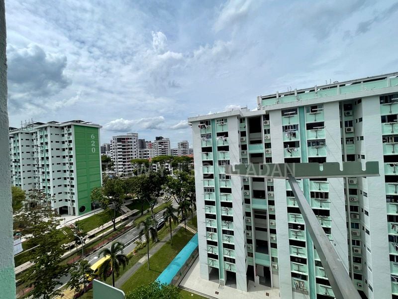 ANG MO KIO AVE 9 2