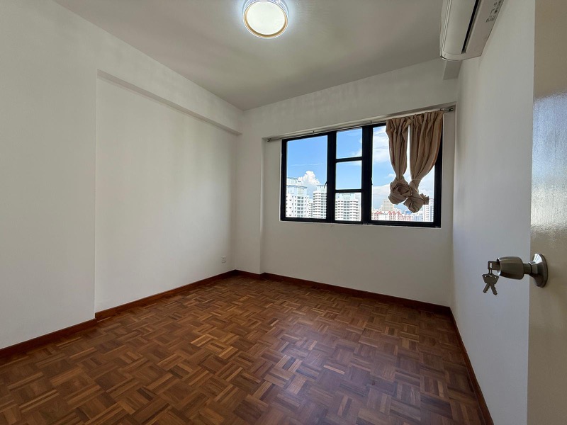 CENTRAL GREEN CONDOMINIUM 4