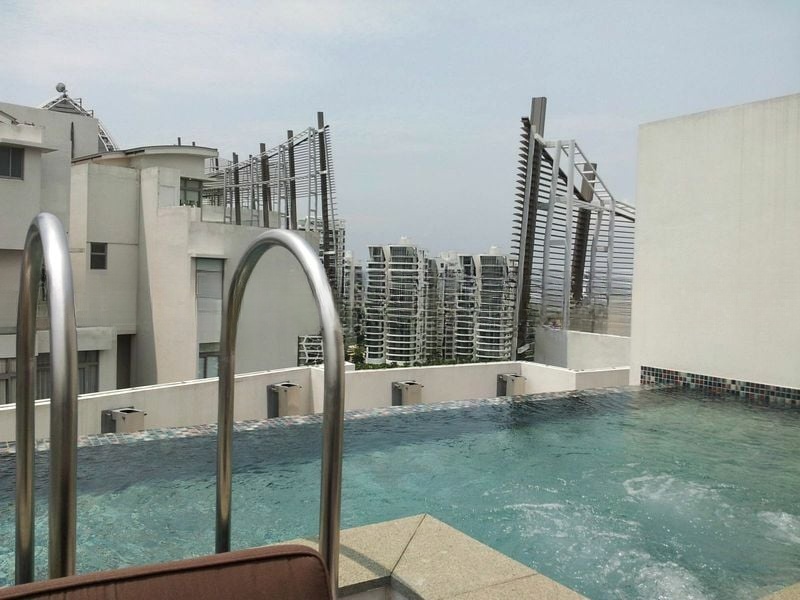 THE OCEANFRONT @ SENTOSA COVE 8