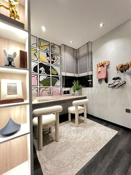 BLOSSOMS BY THE PARK 8