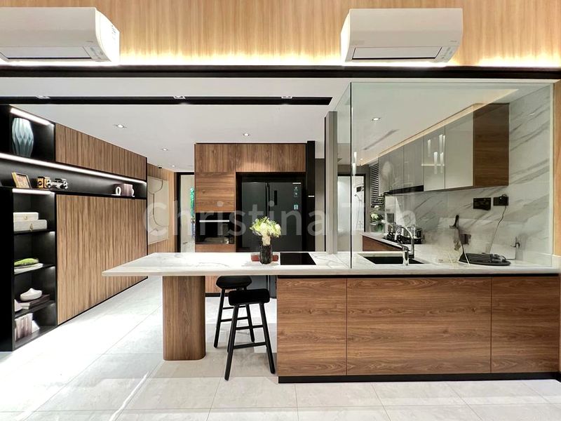 BLOSSOMS BY THE PARK 12