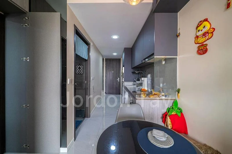 RIVERFRONT RESIDENCES 13