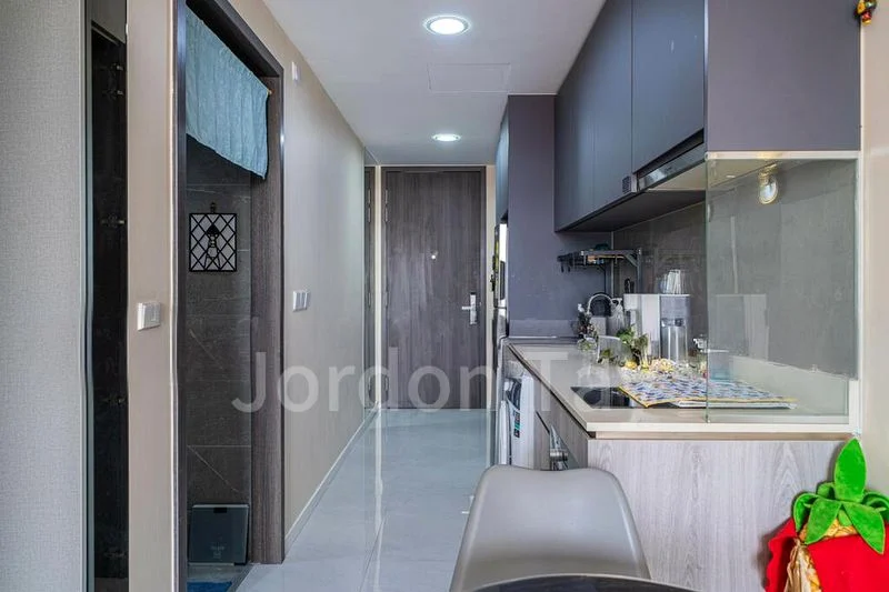 RIVERFRONT RESIDENCES 14