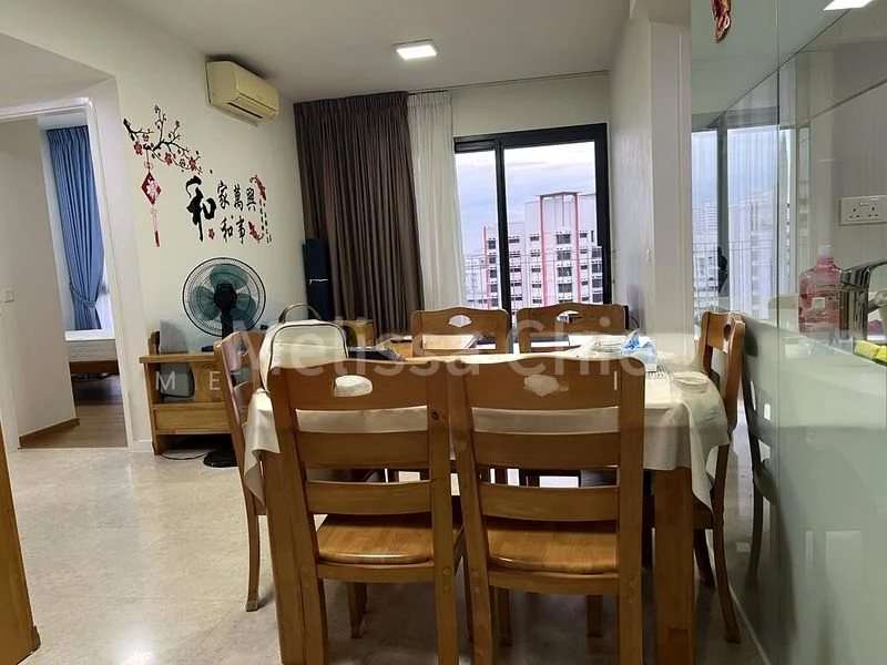 THE LAKEFRONT RESIDENCES 11