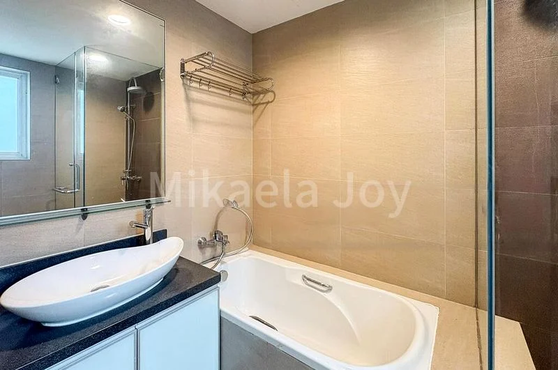 LANDRIDGE CONDOMINIUM 4