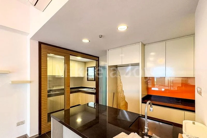 LANDRIDGE CONDOMINIUM 13