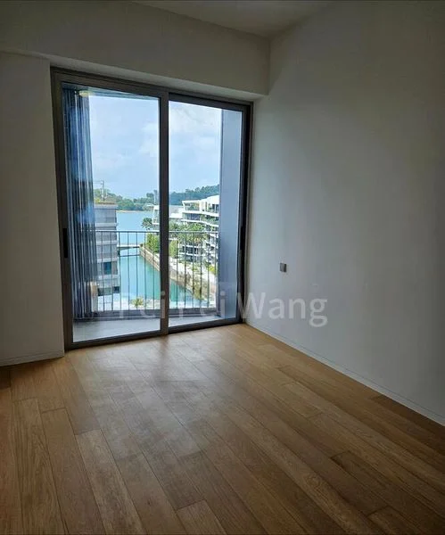 THE REEF AT KING'S DOCK 13