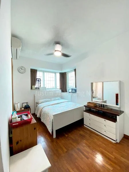 GOLDENHILL PARK CONDOMINIUM 8